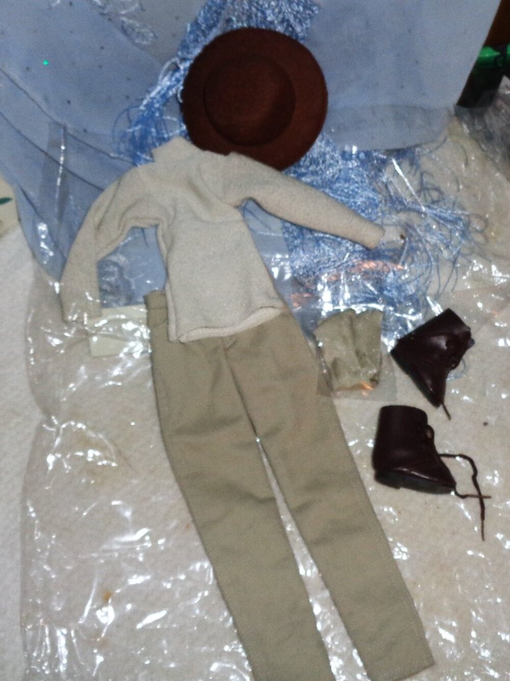 TRENT OSBORN DOLL CASUAL STYLE OUTFIT FOR FALL/WINTER-MOST 17" DOLLS-MATT,EDWARD